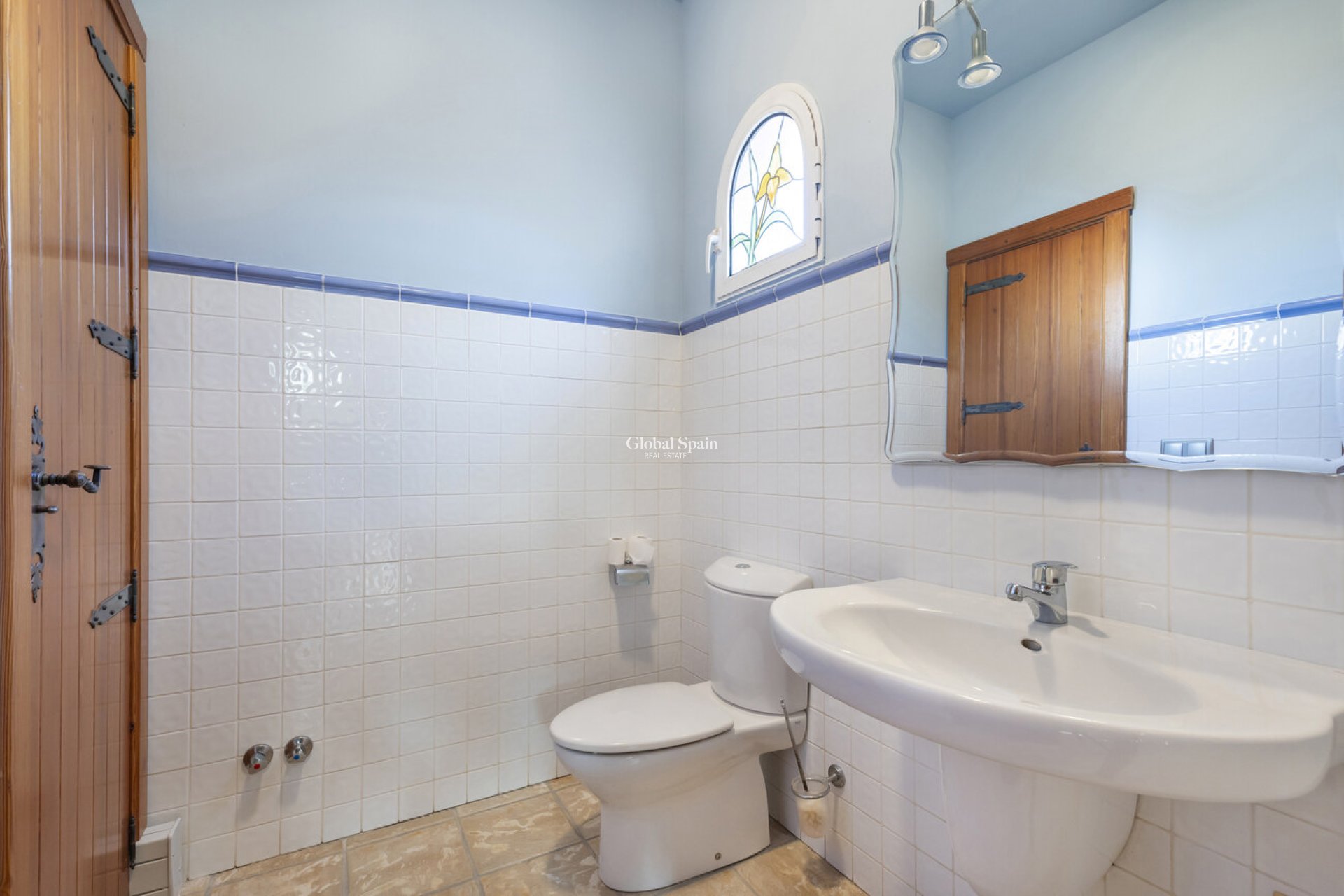 Odsprzedaż - WILLA  -
TORREVIEJA - 