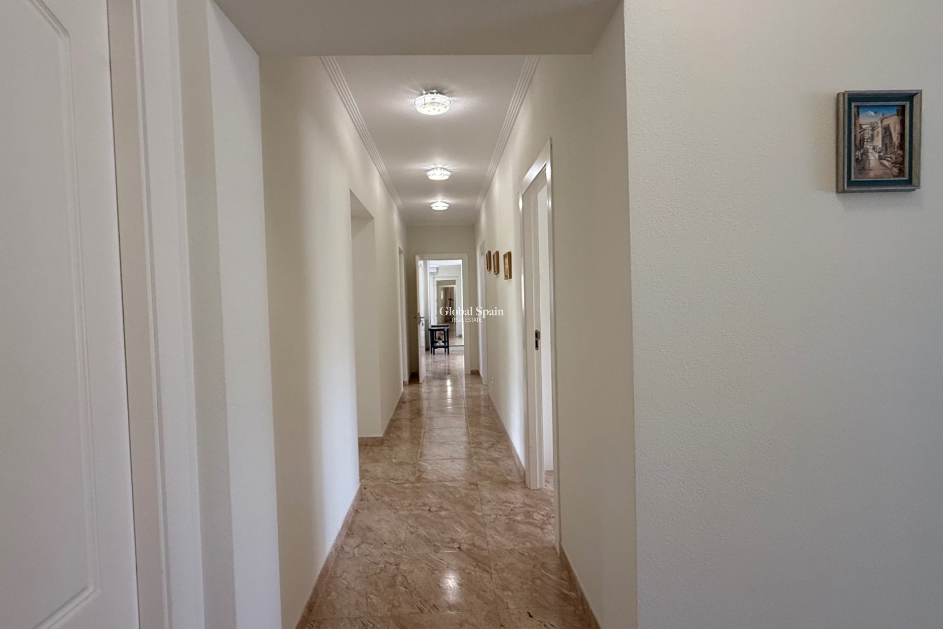 Odsprzedaż - WILLA  -
TORREVIEJA - 