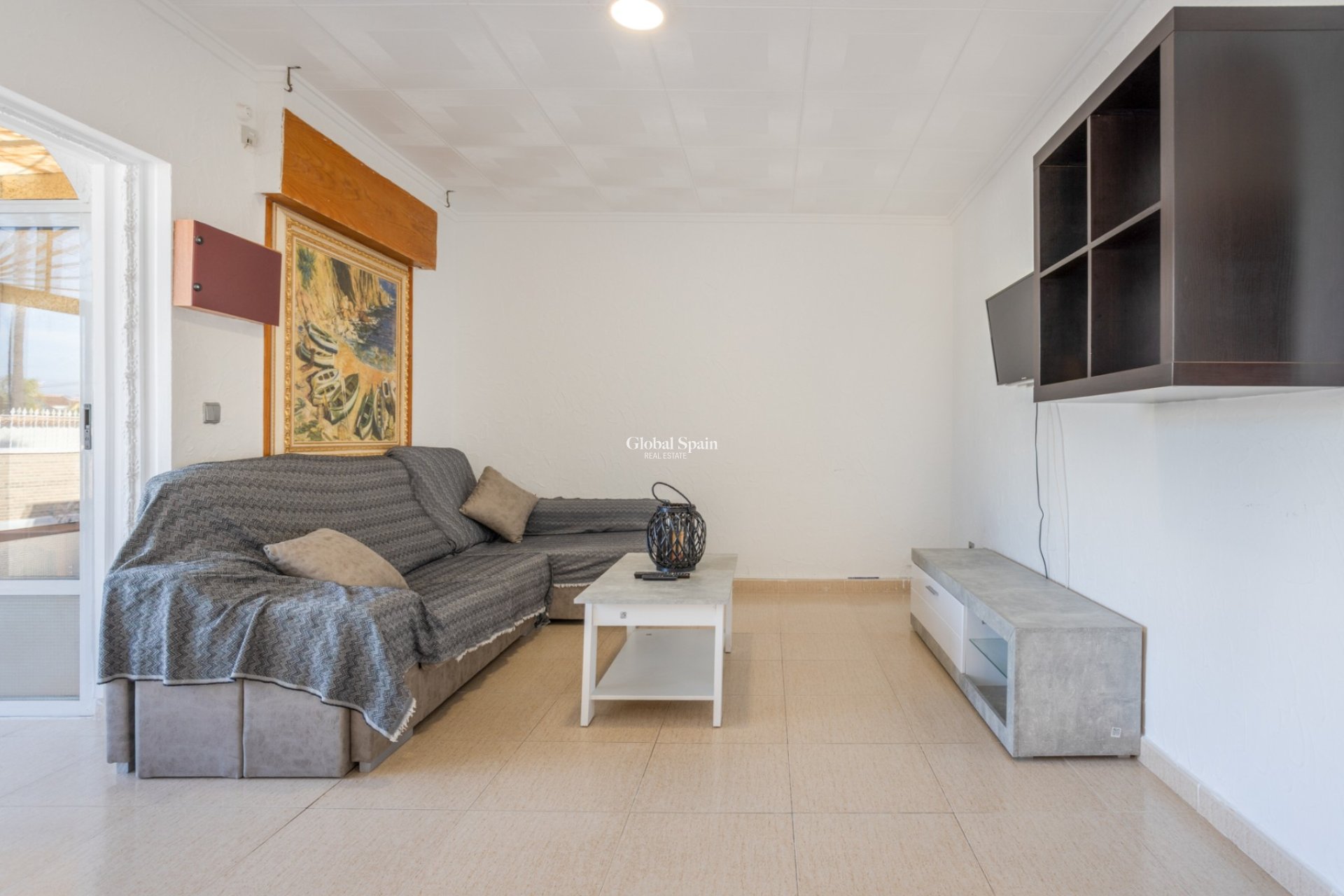 Odsprzedaż - WILLA  -
TORREVIEJA - 
