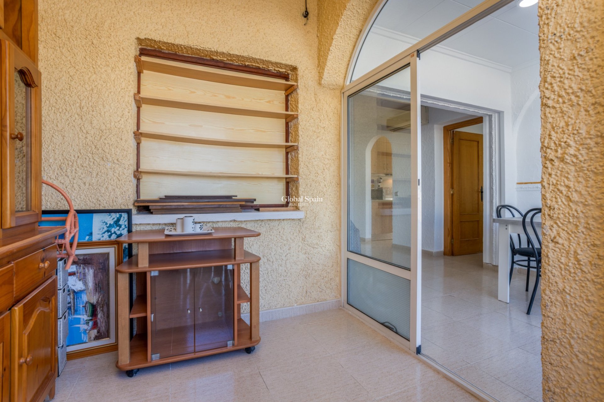 Odsprzedaż - WILLA  -
TORREVIEJA - 