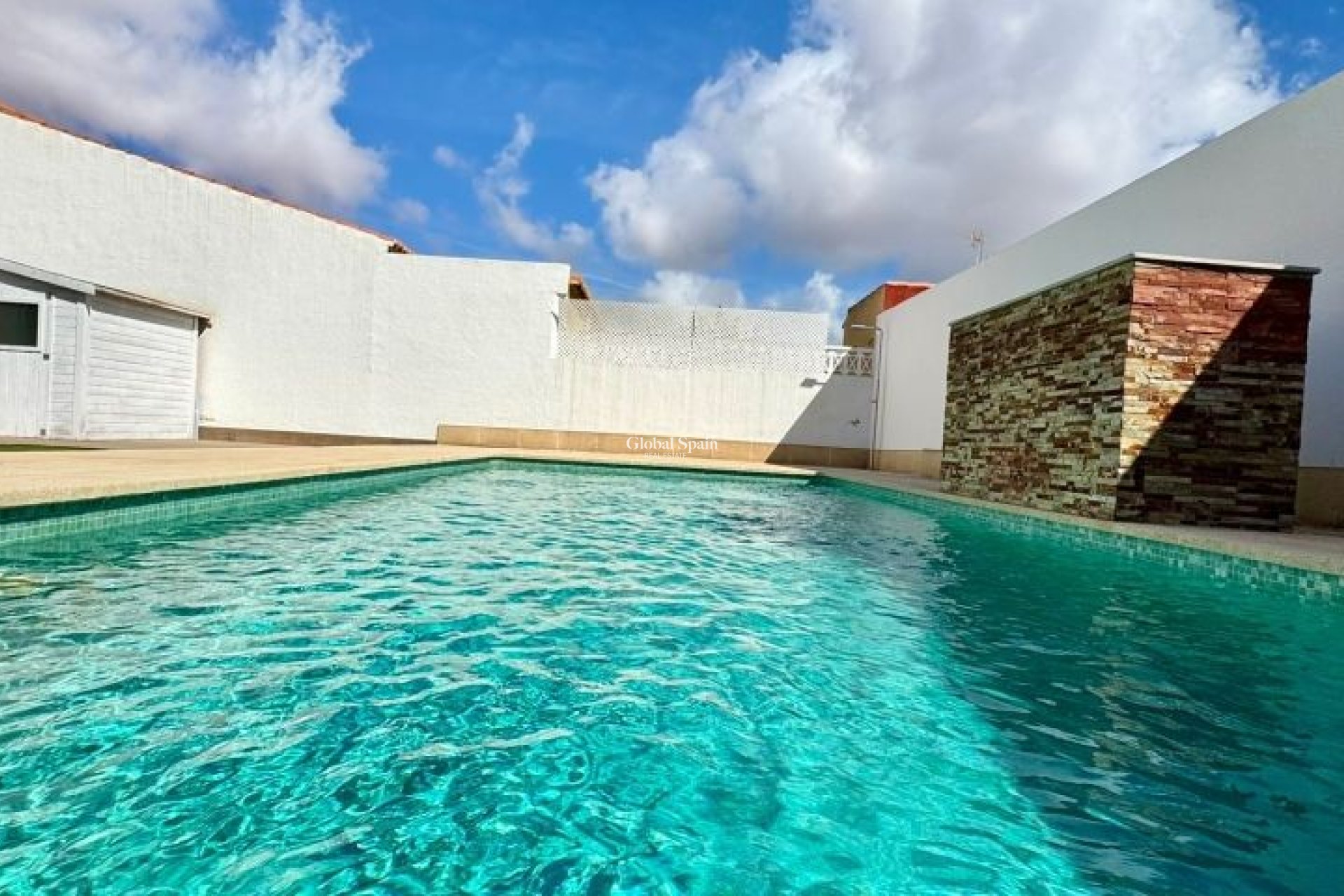 Odsprzedaż - WILLA  -
TORREVIEJA - 