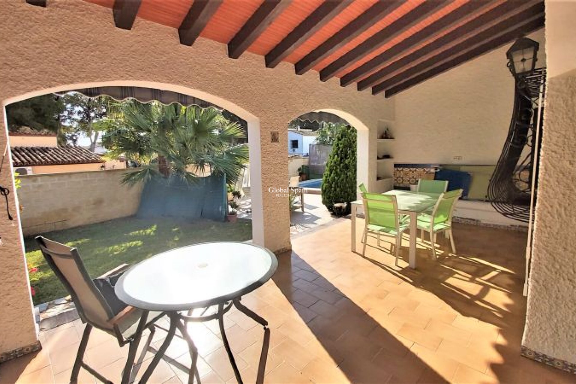Odsprzedaż - WILLA  -
TORREVIEJA - 