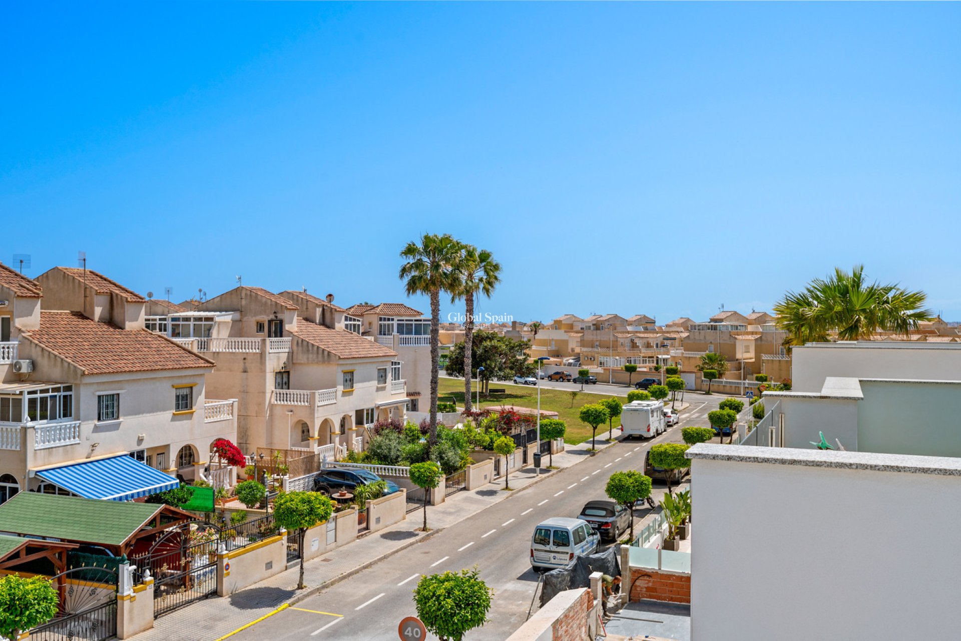 Odsprzedaż - WILLA  -
TORREVIEJA - 