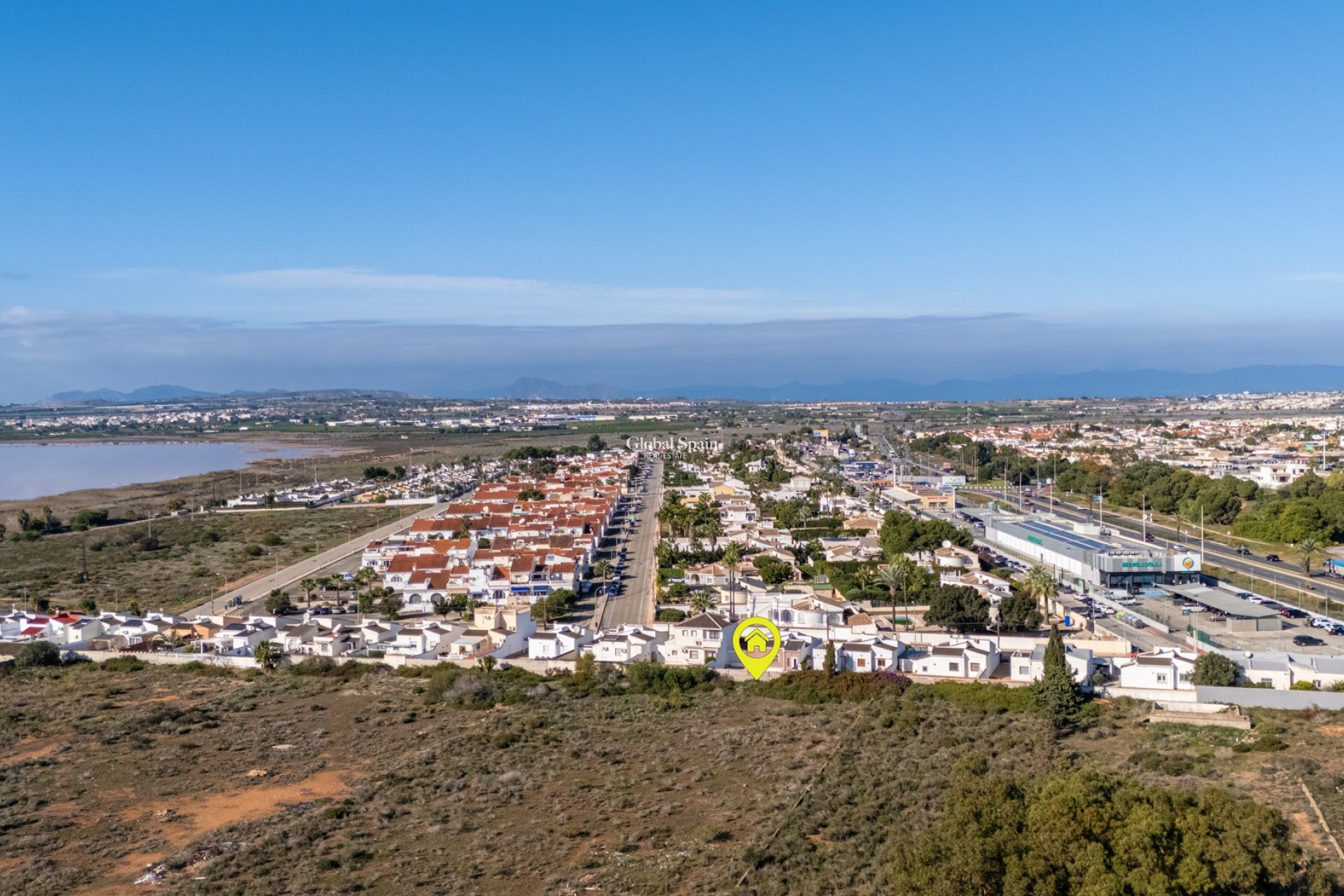 Odsprzedaż - WILLA  -
TORREVIEJA - 