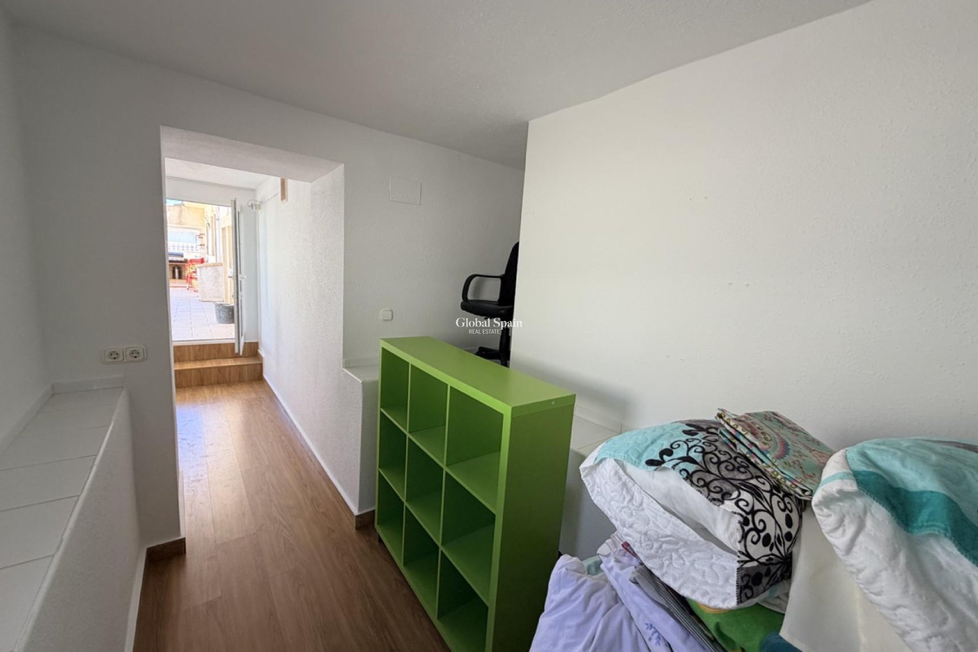Odsprzedaż - WILLA  -
TORREVIEJA - 