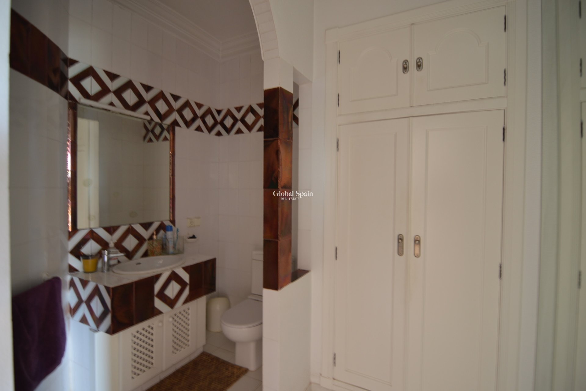 Odsprzedaż - WILLA  -
TORREVIEJA - 