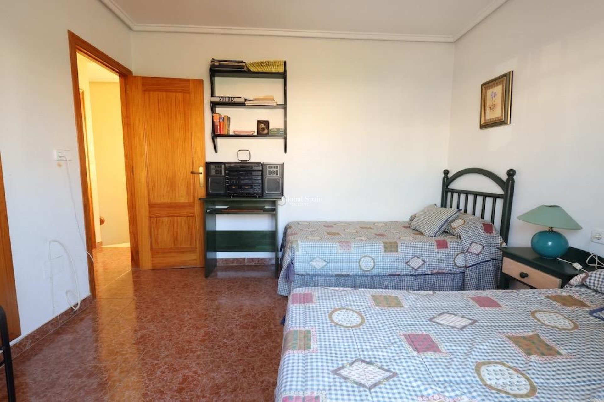 Odsprzedaż - WILLA  -
TORREVIEJA - 