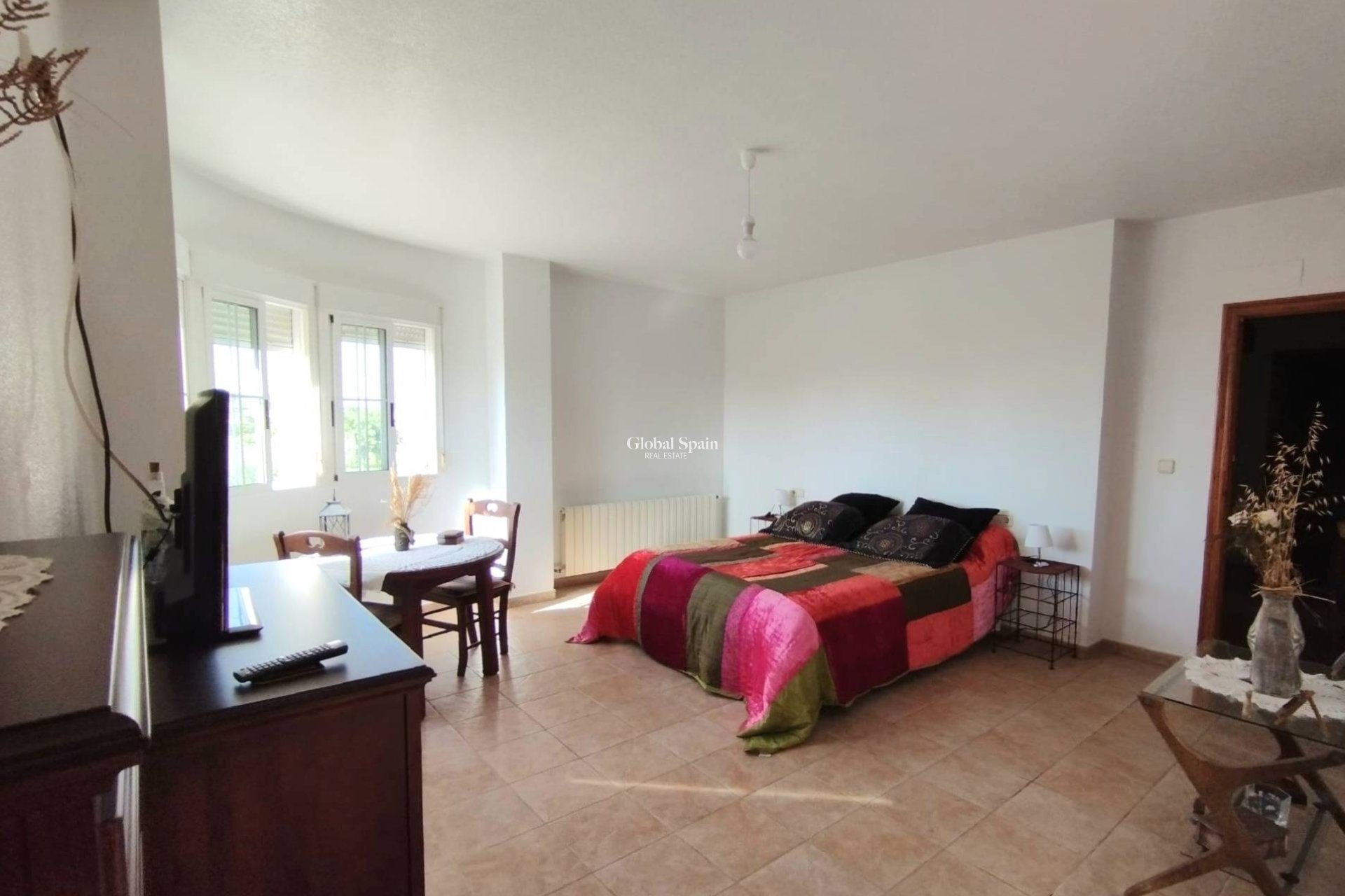 Odsprzedaż - WILLA  -
TORREVIEJA - 