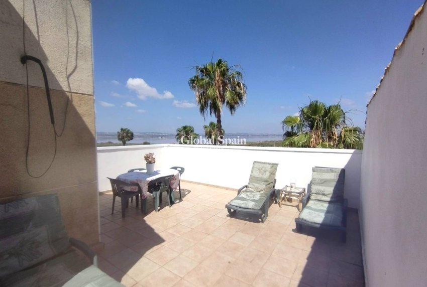 Odsprzedaż - WILLA  -
TORREVIEJA - 