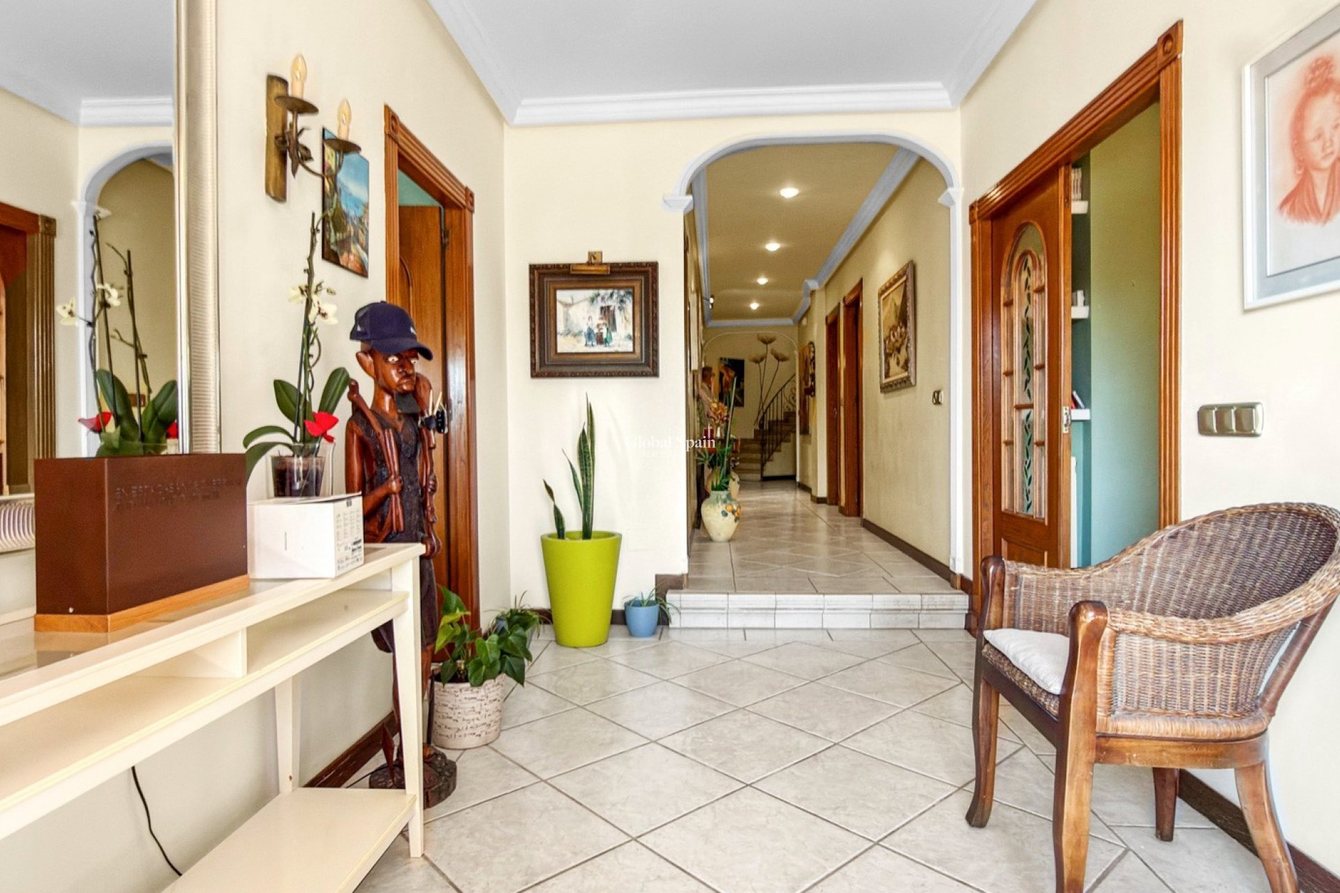 Odsprzedaż - WILLA  -
TORREVIEJA - 