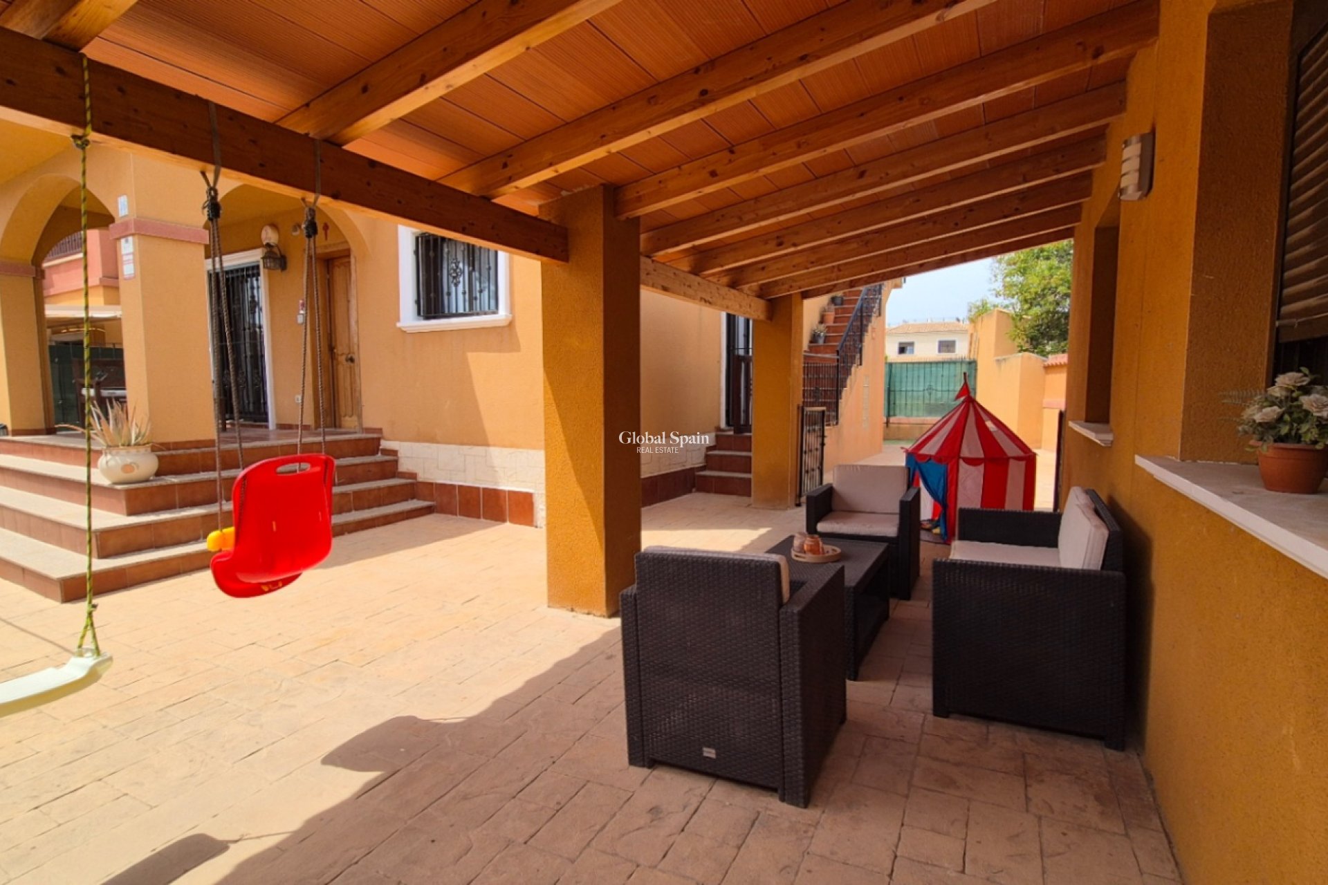 Odsprzedaż - WILLA  -
TORREVIEJA - 