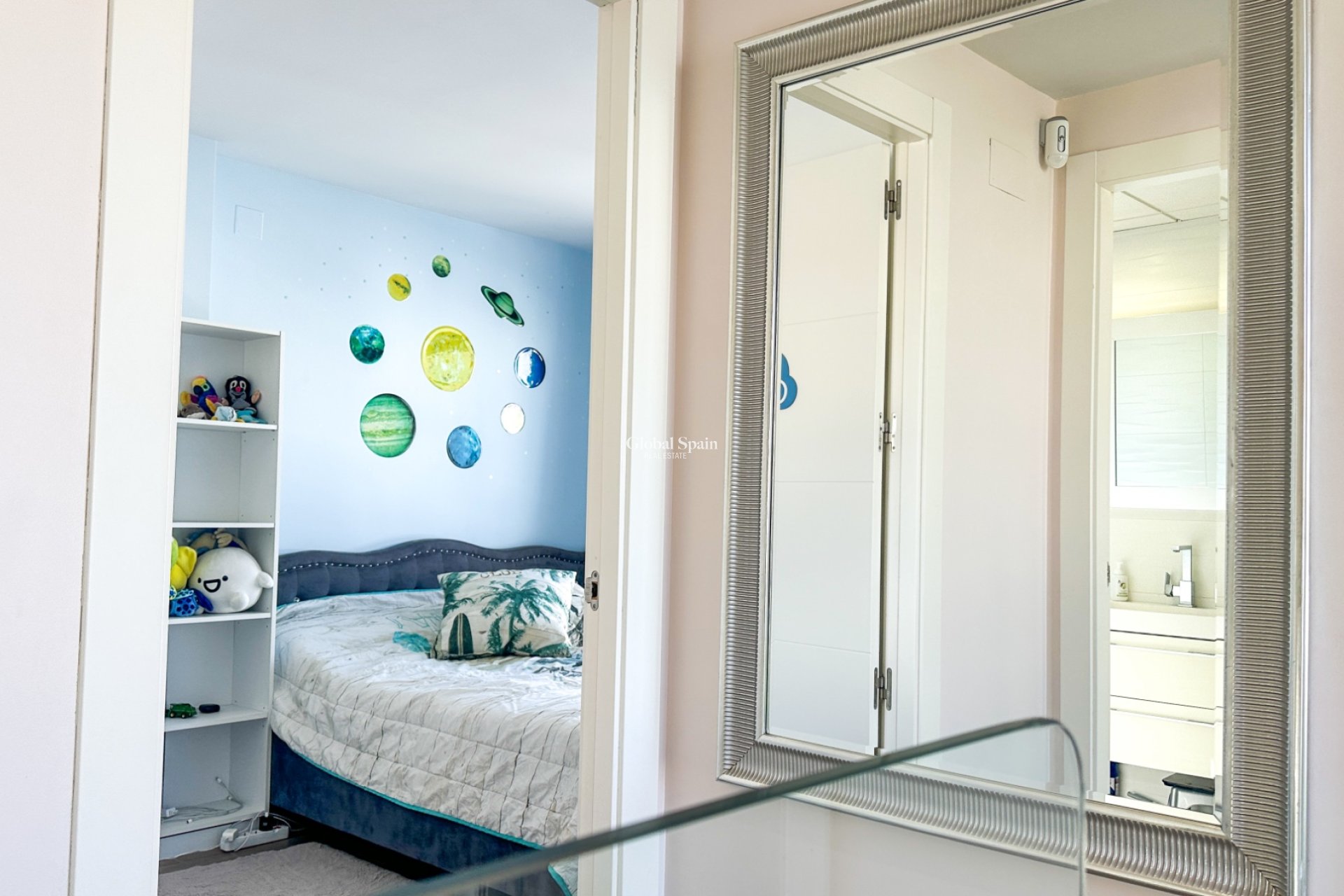 Odsprzedaż - WILLA  -
TORREVIEJA - 