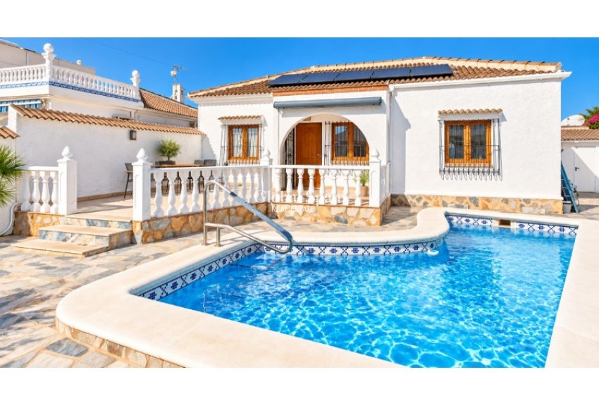 Odsprzedaż - WILLA  -
TORREVIEJA - 