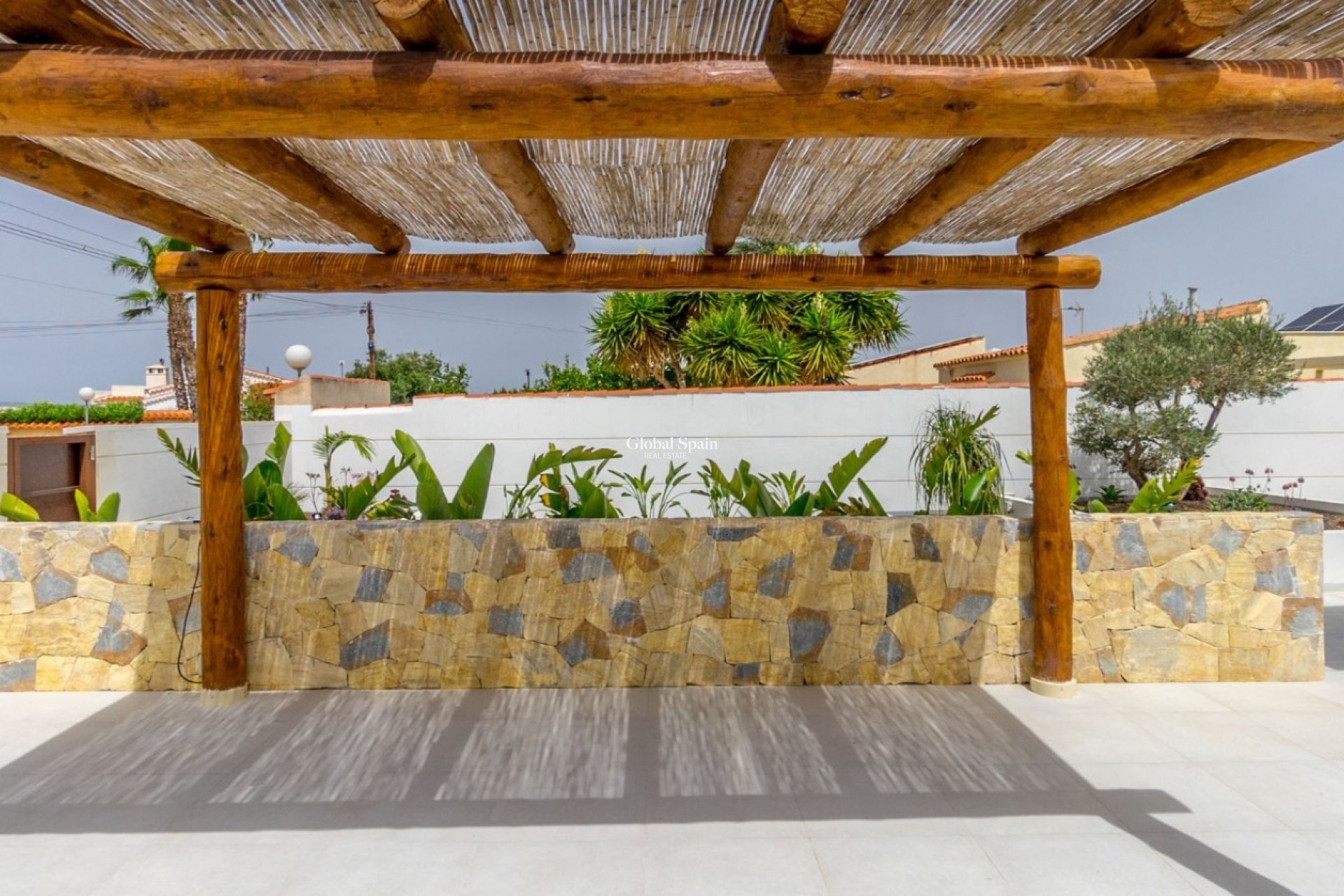 Odsprzedaż - Willa -
TORREVIEJA - 