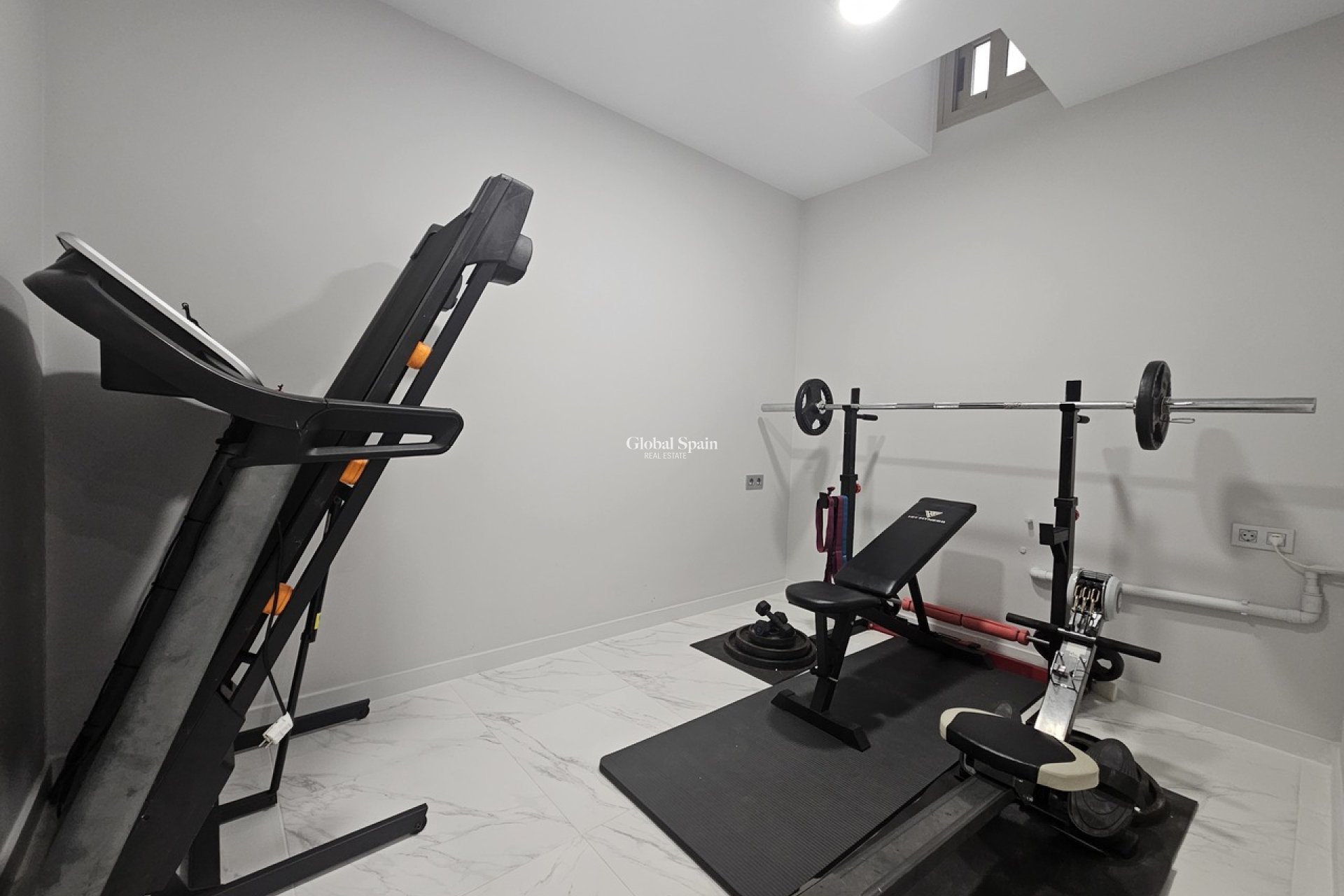 Odsprzedaż - WILLA  -
VILLAMARTÍN - Costa Blanca