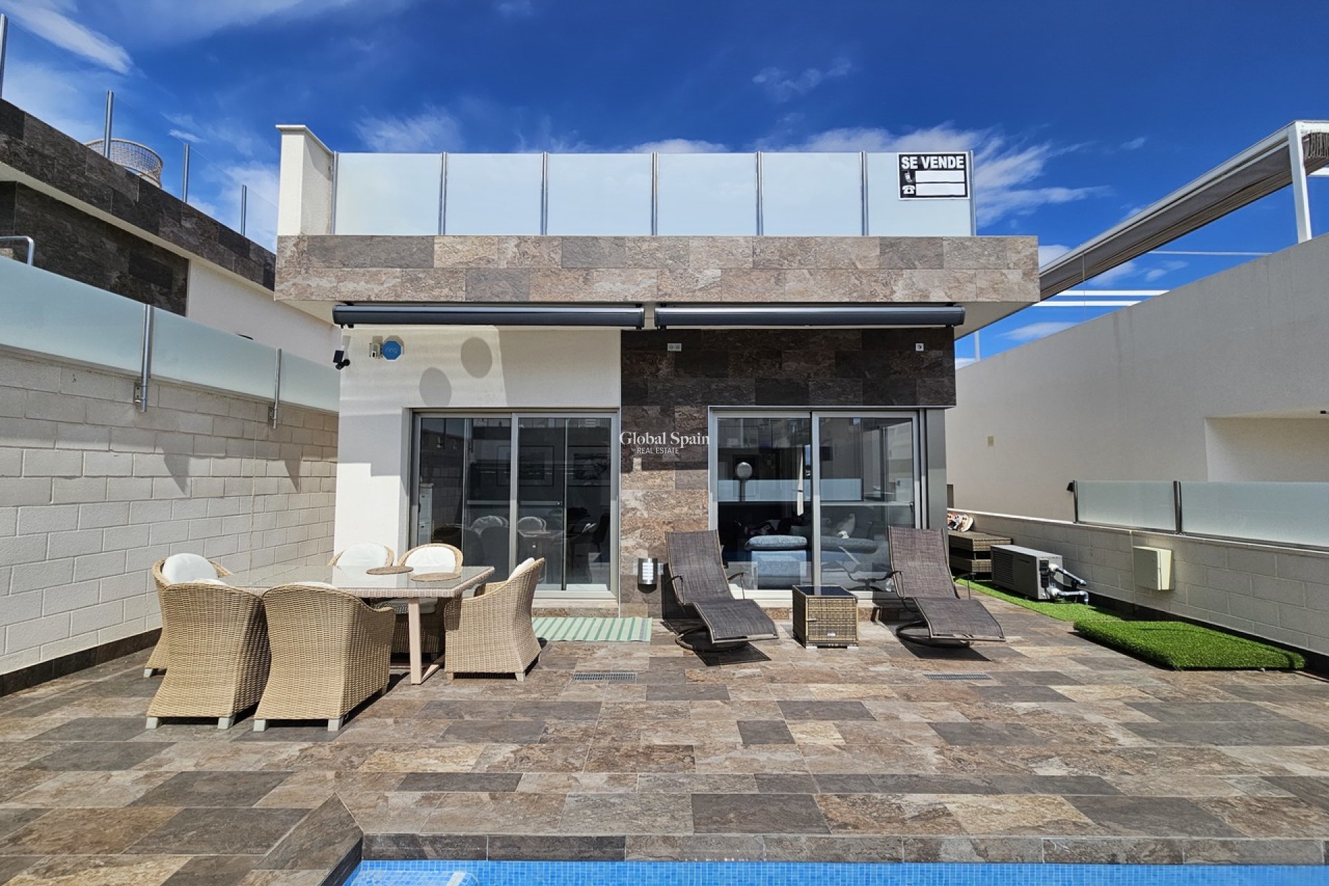 Odsprzedaż - WILLA  -
VILLAMARTÍN - Costa Blanca