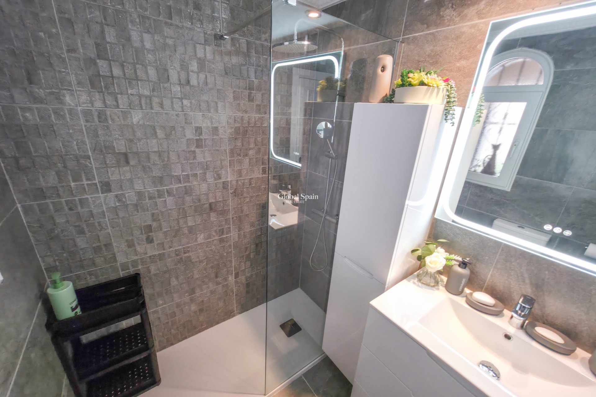 Odsprzedaż - WILLA  -
VILLAMARTÍN - Costa Blanca