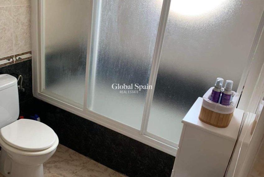 Odsprzedaż - WILLA  -
VILLAMARTÍN - Costa Blanca