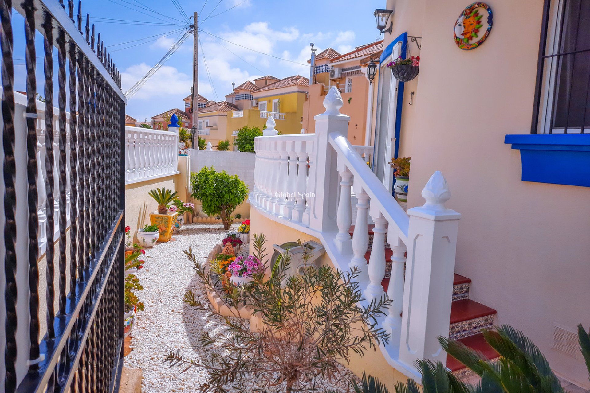 Odsprzedaż - WILLA  -
VILLAMARTÍN - Costa Blanca