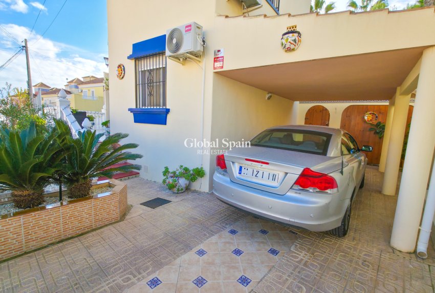 Odsprzedaż - WILLA  -
VILLAMARTÍN - Costa Blanca