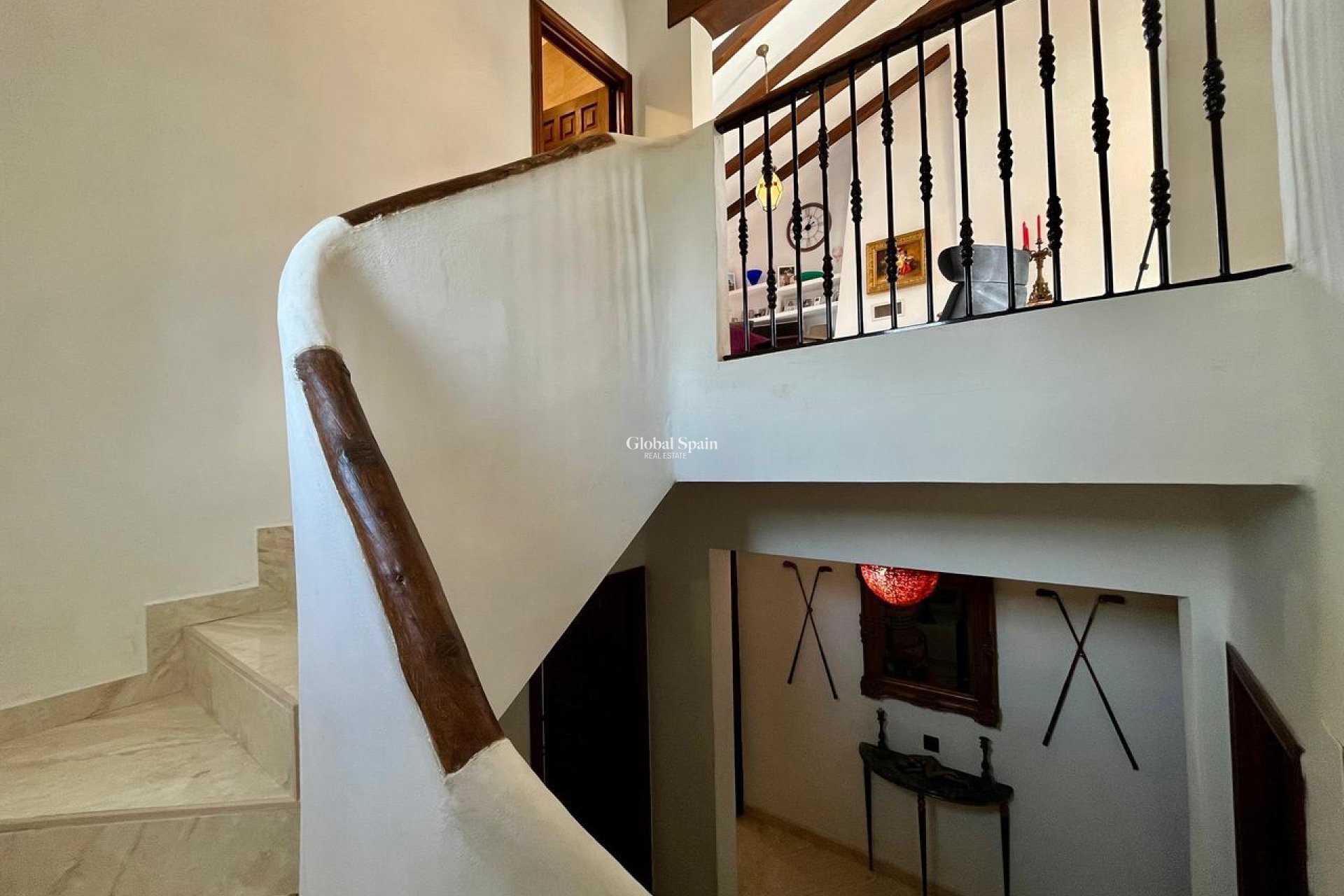 Odsprzedaż - WILLA  -
VILLAMARTÍN - Costa Blanca