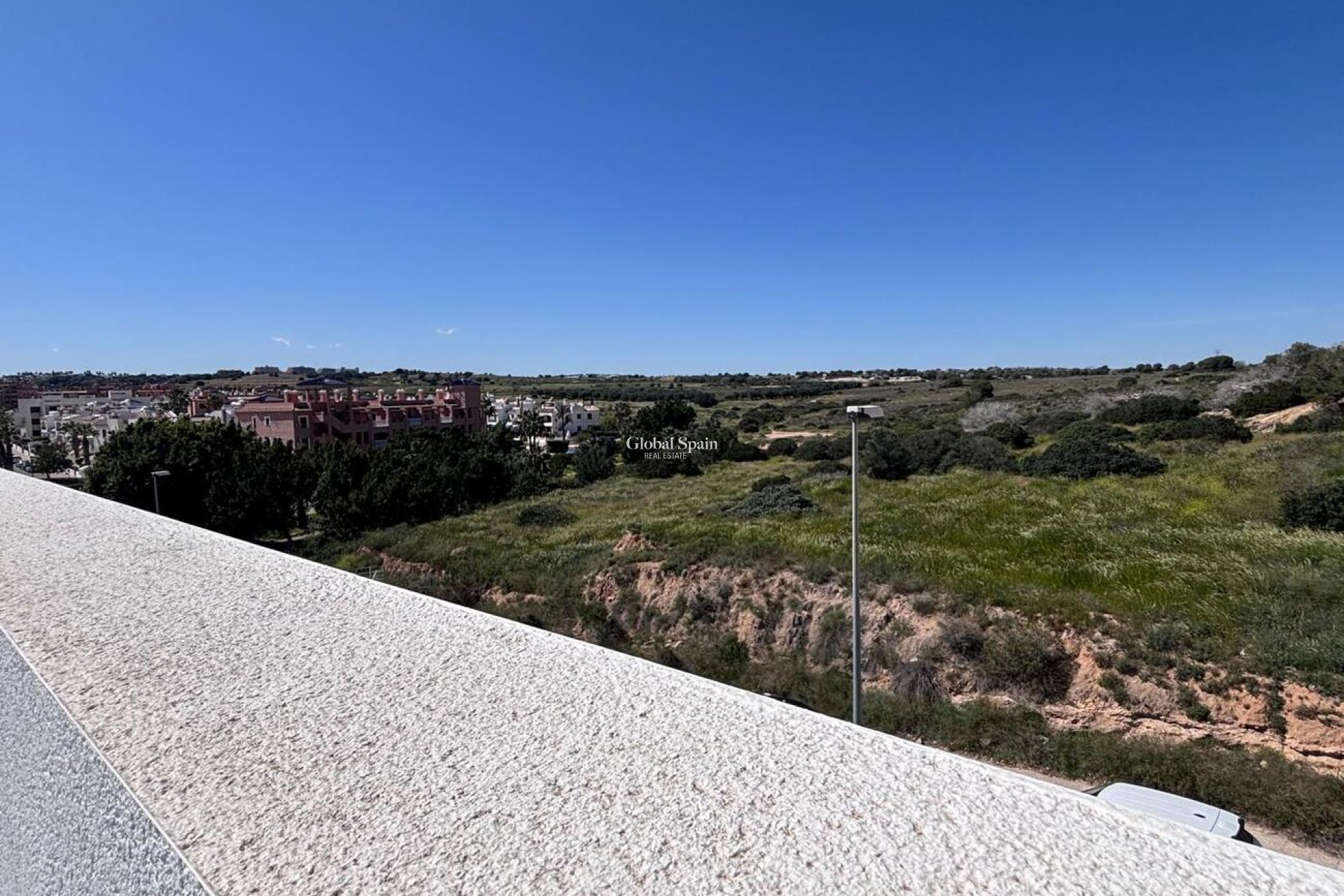 Odsprzedaż - WILLA  -
VILLAMARTÍN - Costa Blanca