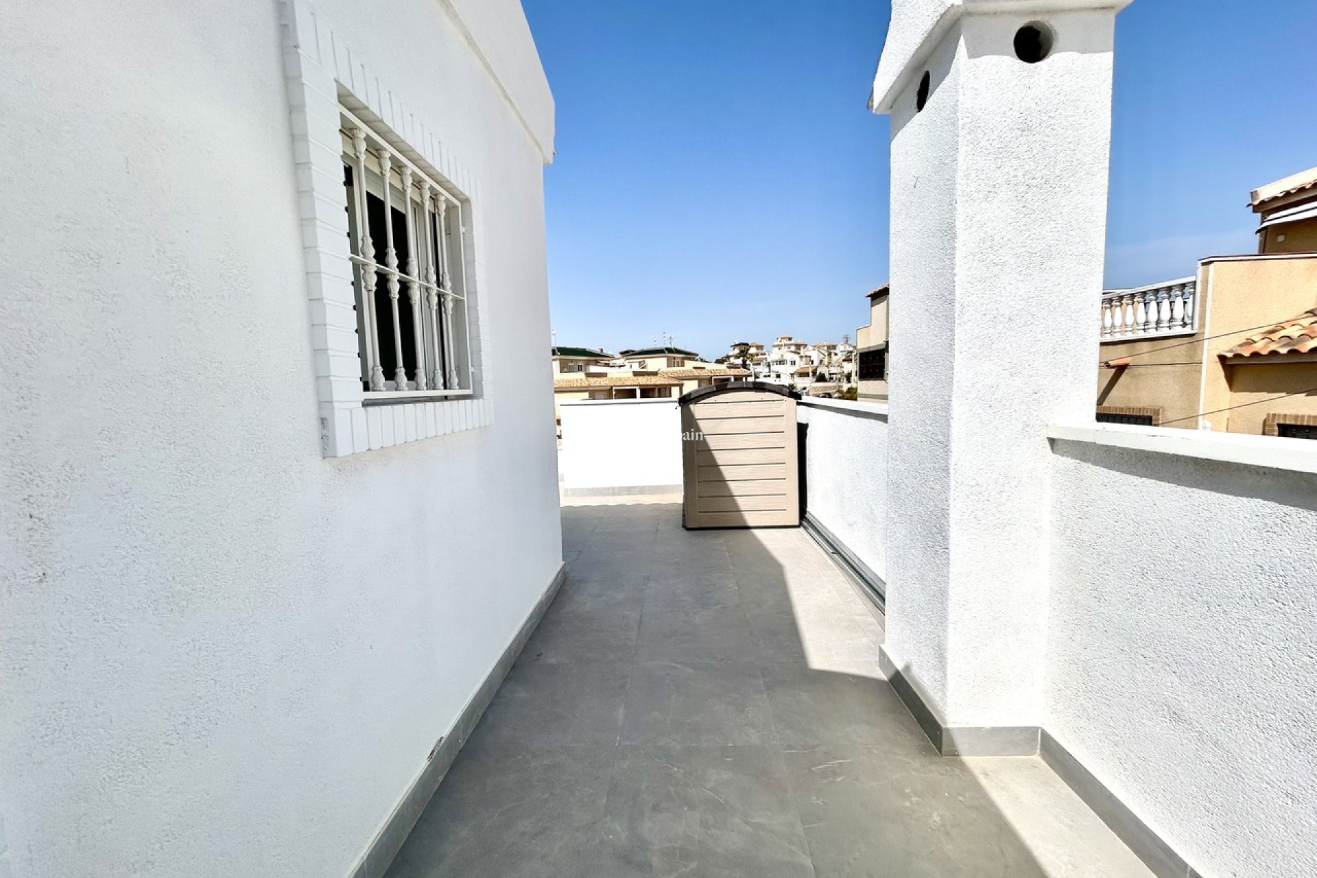 Odsprzedaż - WILLA  -
VILLAMARTÍN - Costa Blanca