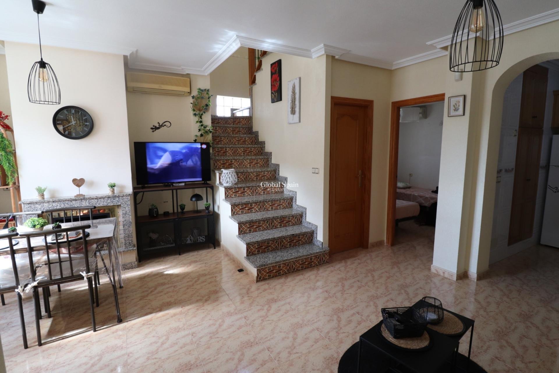 Odsprzedaż - WILLA  -
VILLAMARTÍN - Costa Blanca