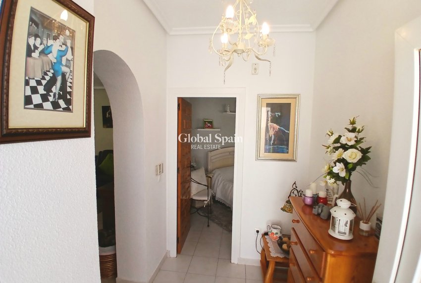 Odsprzedaż - WILLA  -
VILLAMARTÍN - Costa Blanca