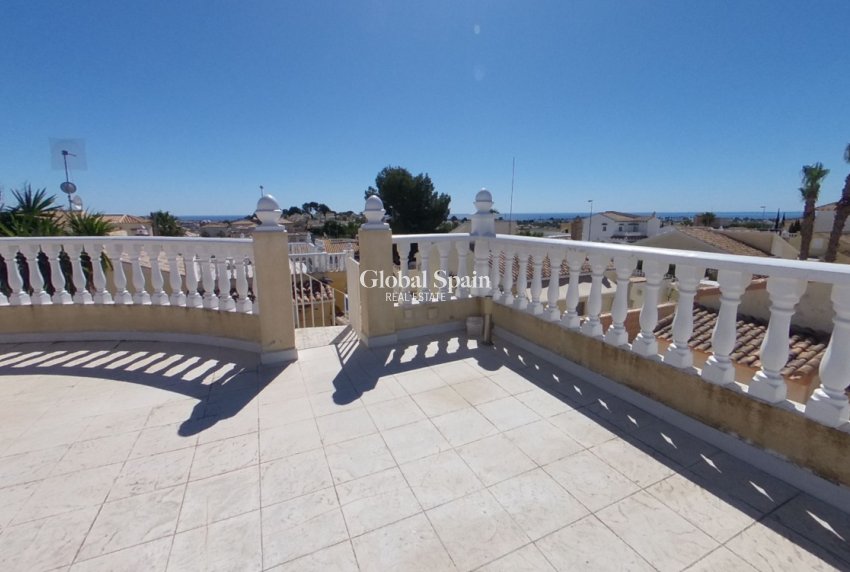 Odsprzedaż - WILLA  -
VILLAMARTÍN - Costa Blanca