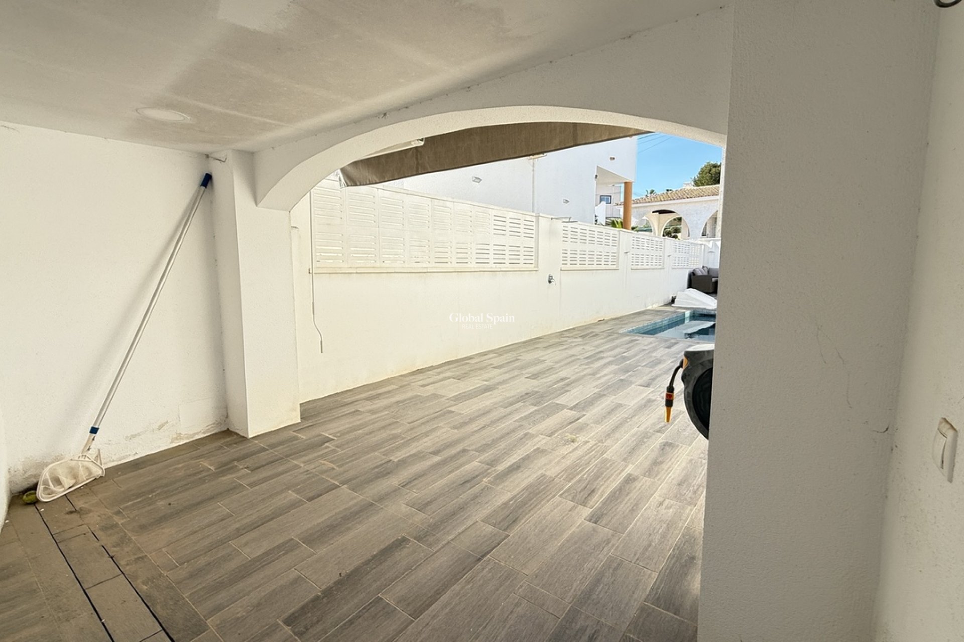 Odsprzedaż - WILLA  -
VILLAMARTÍN - Costa Blanca