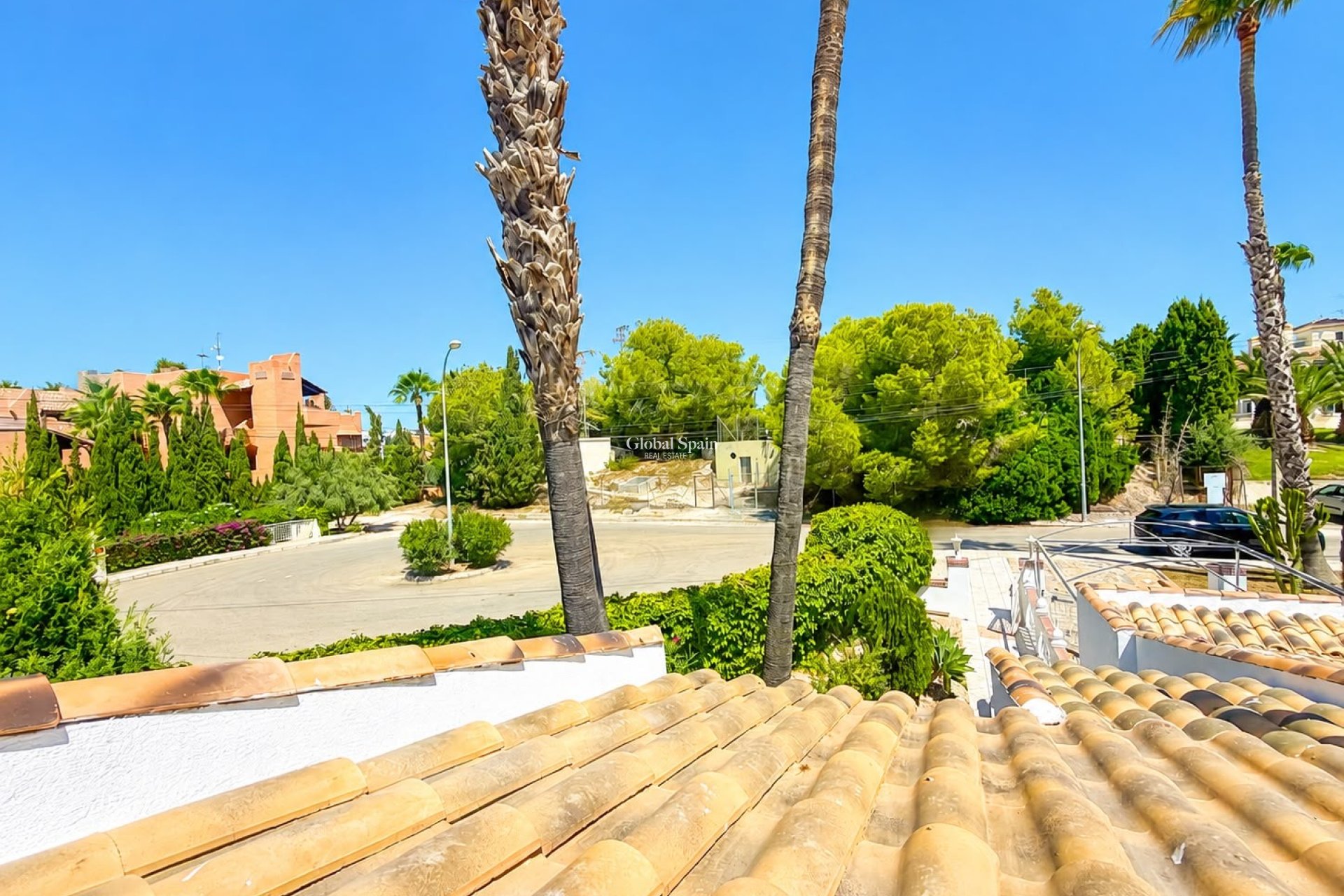Odsprzedaż - WILLA  -
VILLAMARTÍN - Costa Blanca