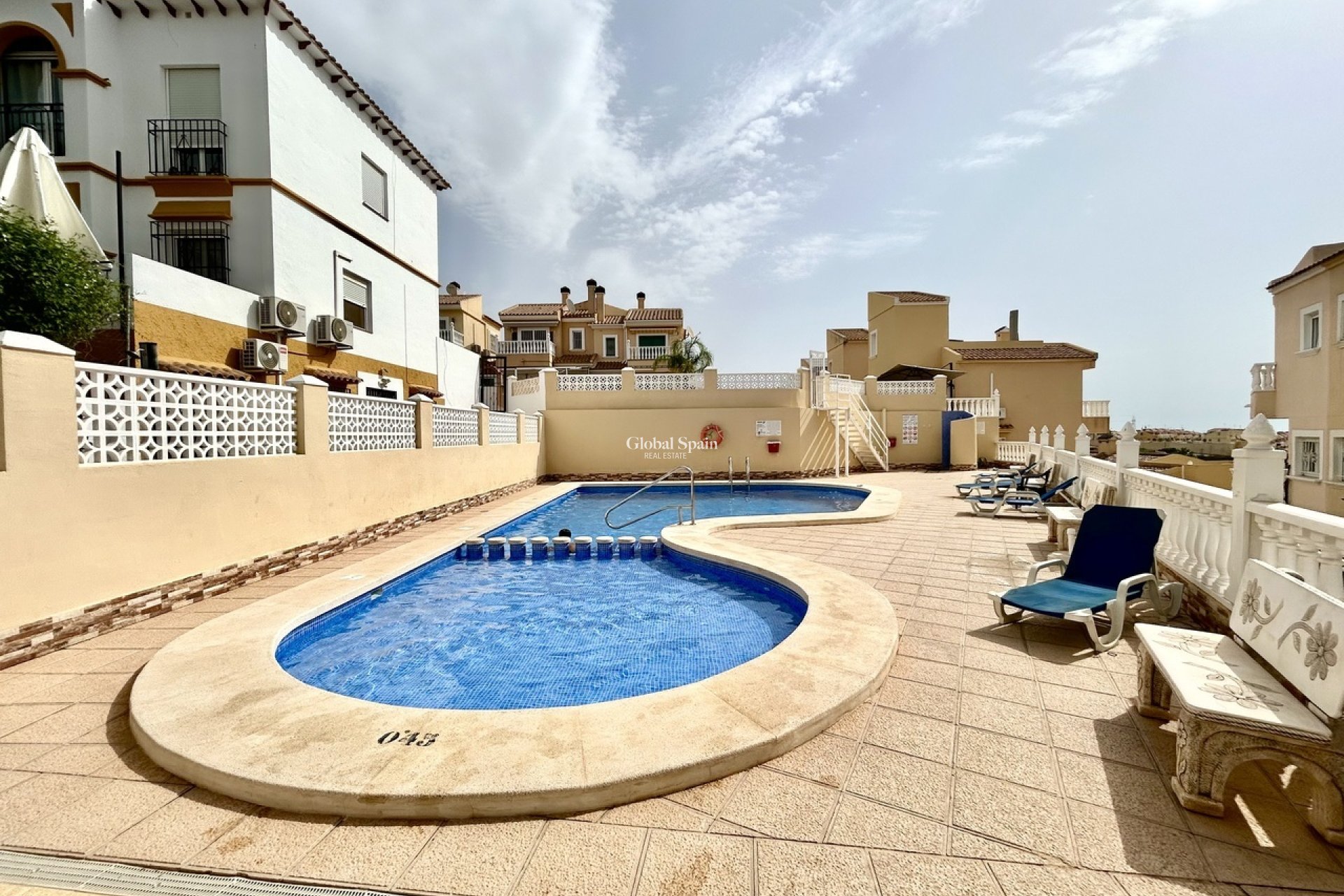 Odsprzedaż - WILLA  -
VILLAMARTÍN - Costa Blanca