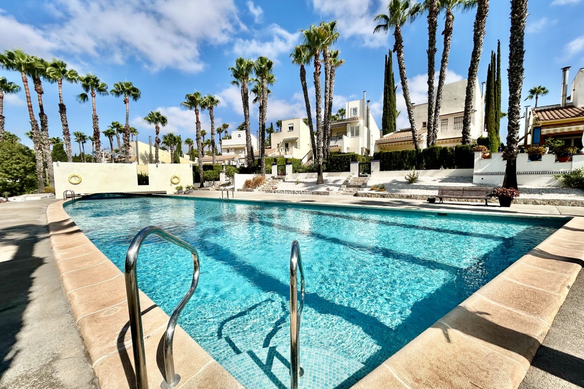 Odsprzedaż - WILLA  -
VILLAMARTÍN - Costa Blanca
