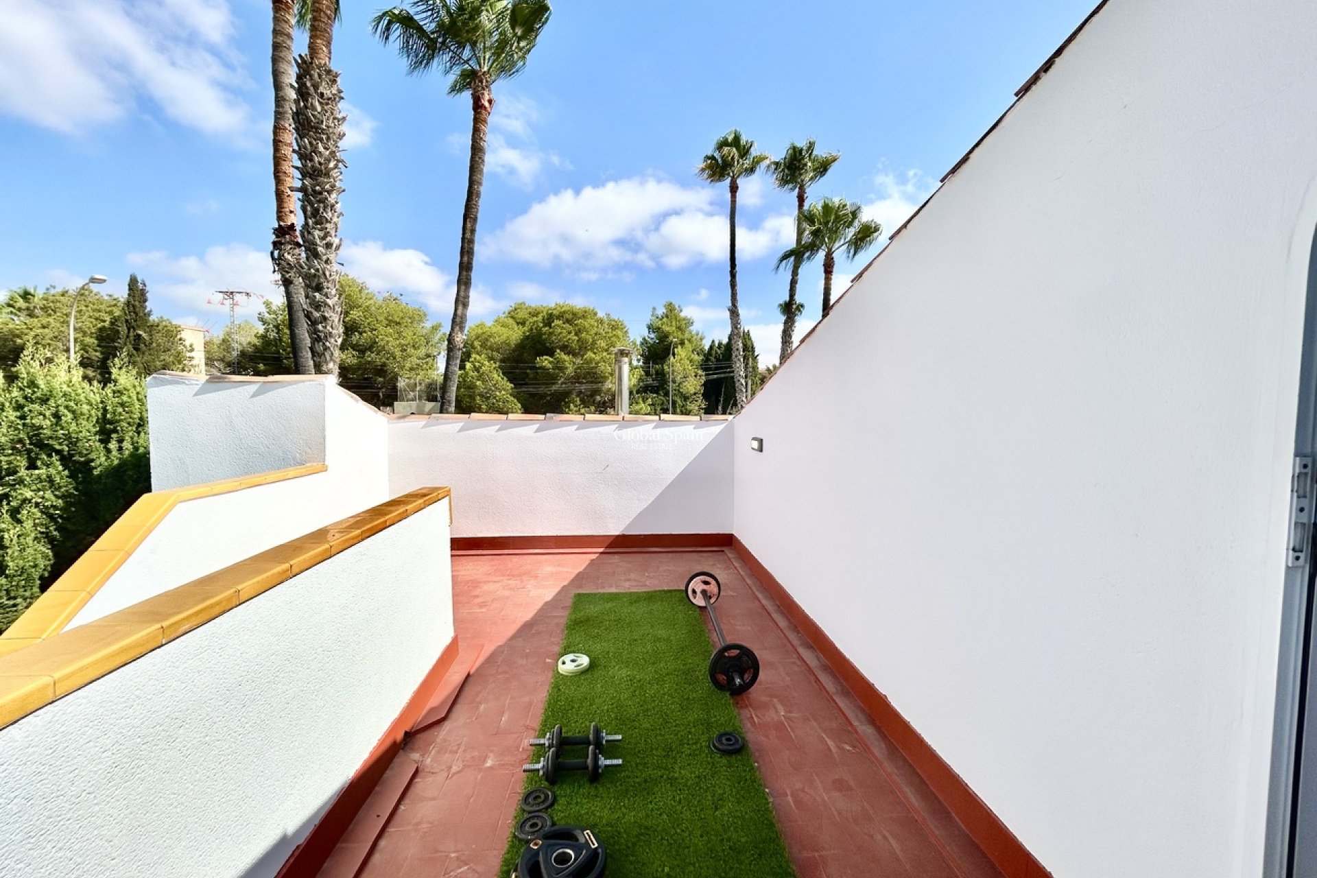 Odsprzedaż - WILLA  -
VILLAMARTÍN - Costa Blanca