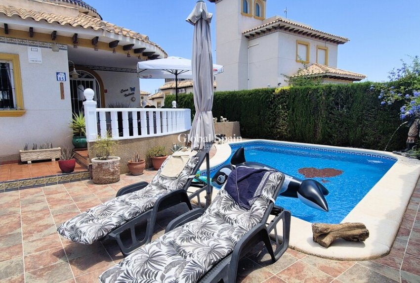 Odsprzedaż - WILLA  -
VILLAMARTÍN - Costa Blanca