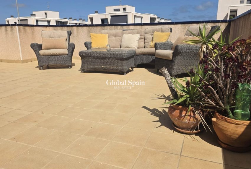 Odsprzedaż - WILLA  -
VILLAMARTÍN - Costa Blanca