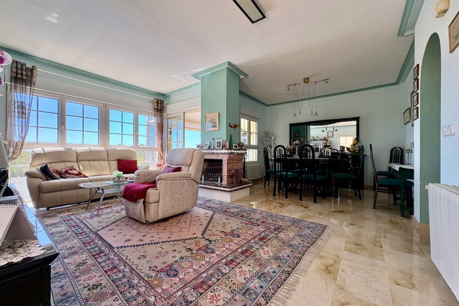 Odsprzedaż - Willa -
VILLAMARTÍN