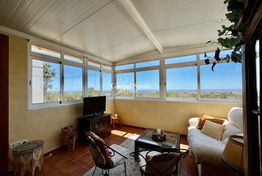 Odsprzedaż - Willa -
VILLAMARTÍN