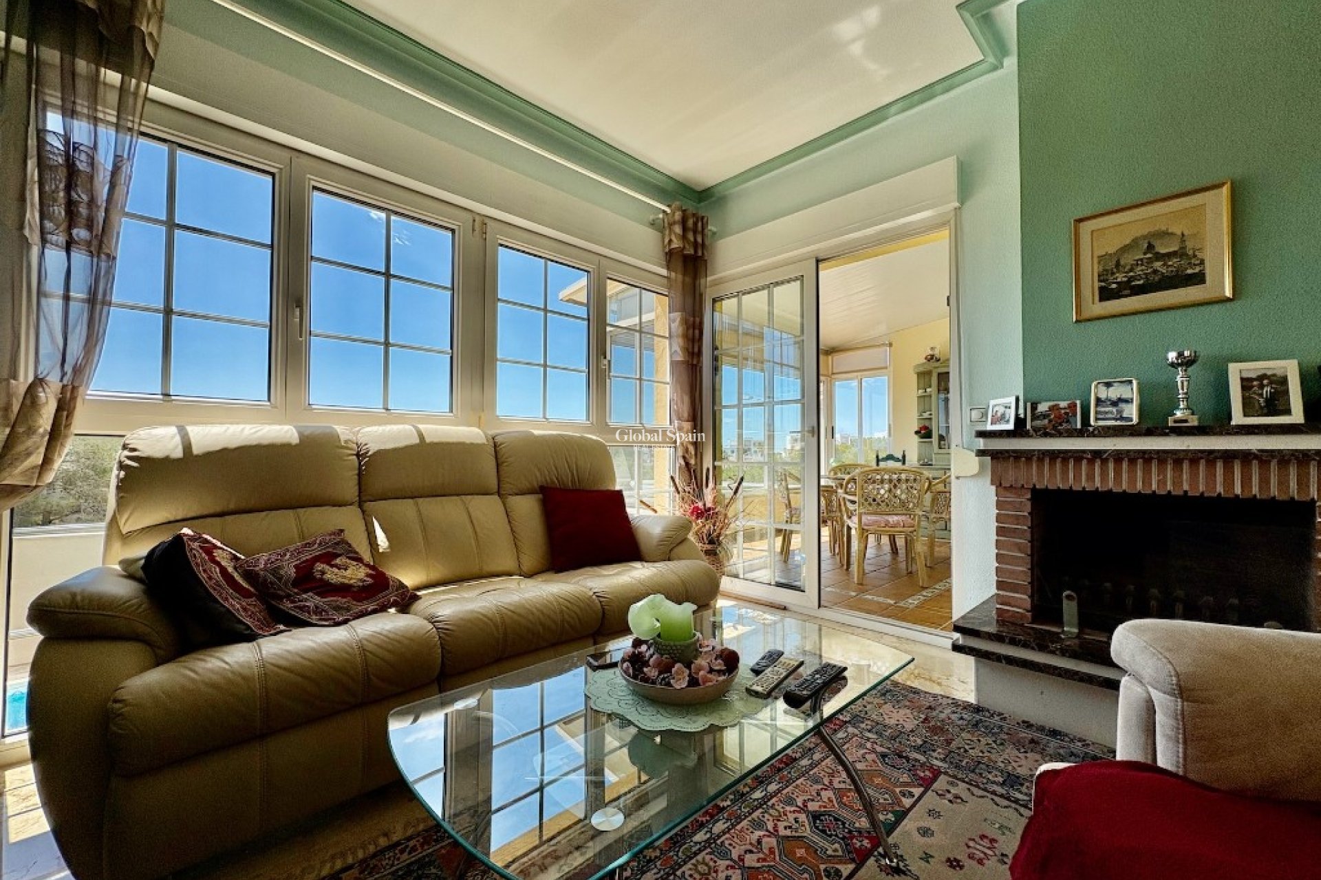 Odsprzedaż - Willa -
VILLAMARTÍN