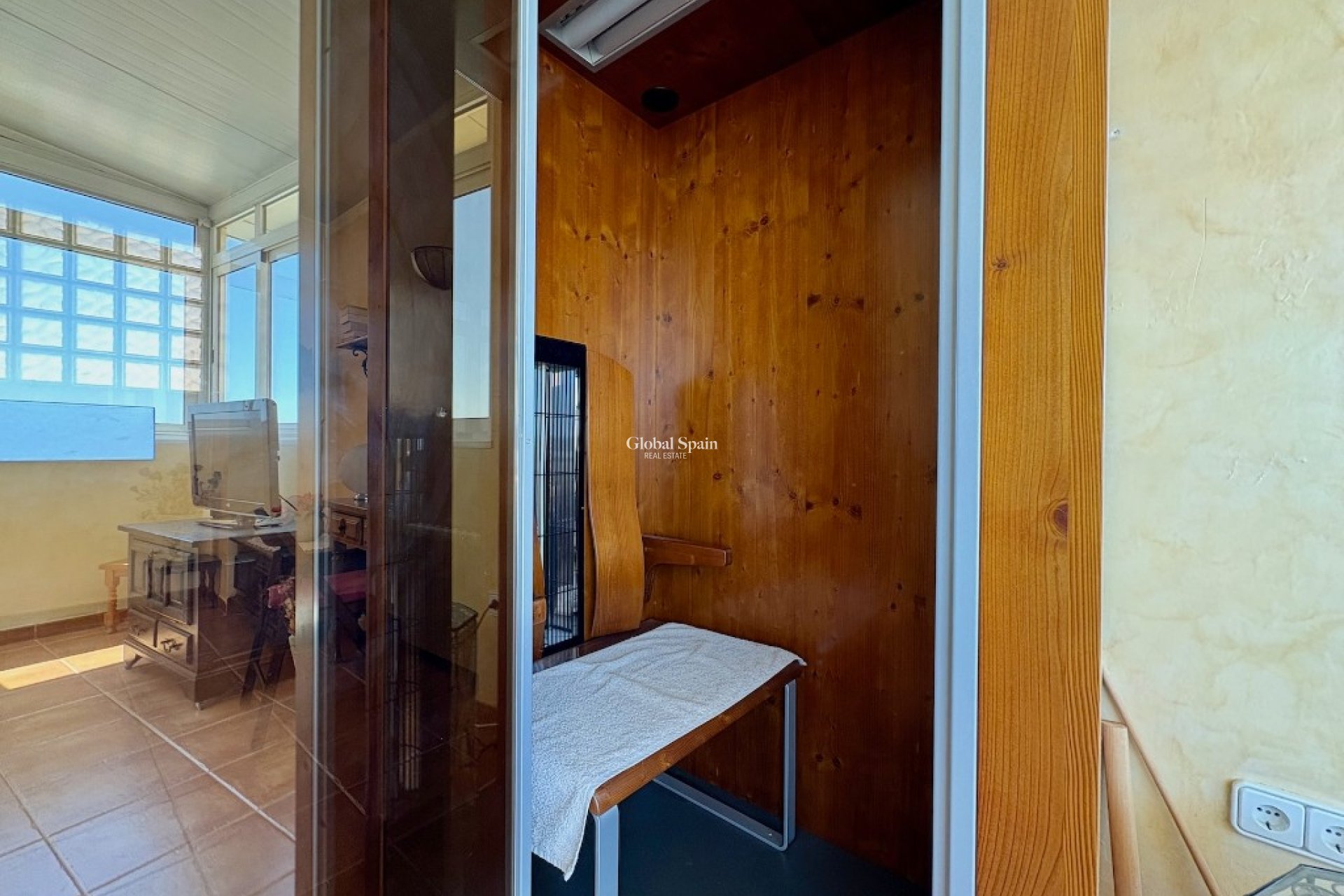 Odsprzedaż - Willa -
VILLAMARTÍN