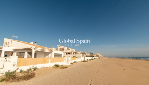 Onafhankelijke villa - Wederverkoop - GUARDAMAR DEL SEGURA -
                Guardamar Playa
