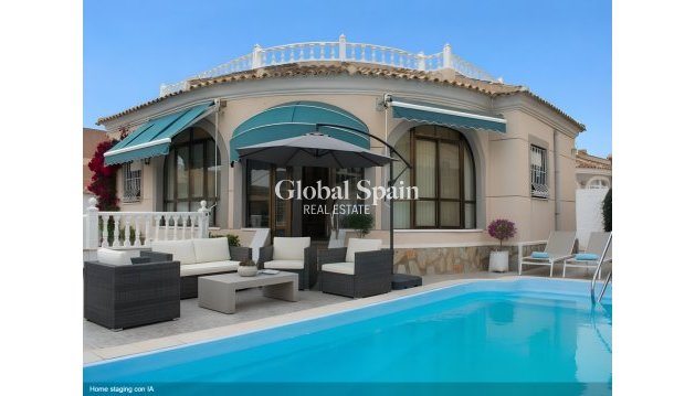 Onafhankelijke villa - Wederverkoop - Torrevieja -
                Torrevieja