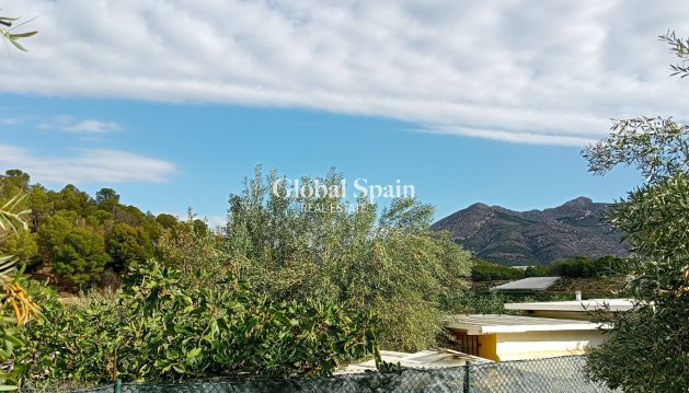 Parcela / Terreno - Venta - La Nucía -
                La nucia