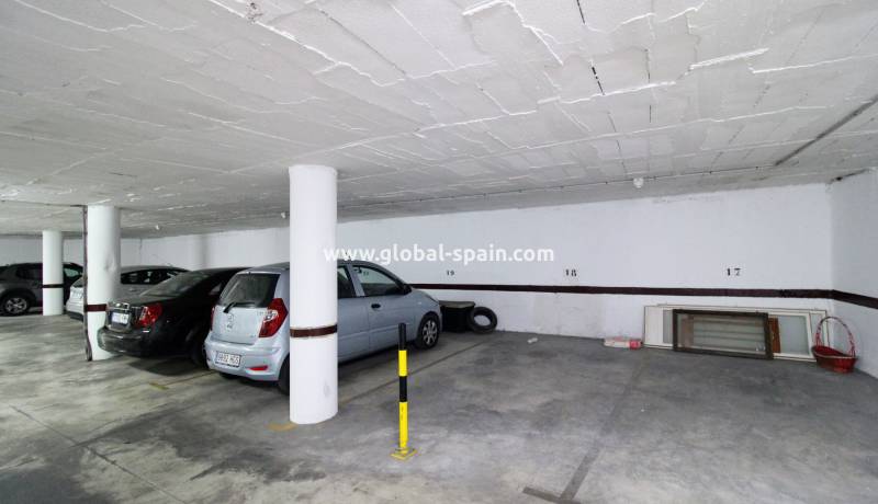 Parking Space / Garage - Wederverkoop - Torrevieja - Torrevieja