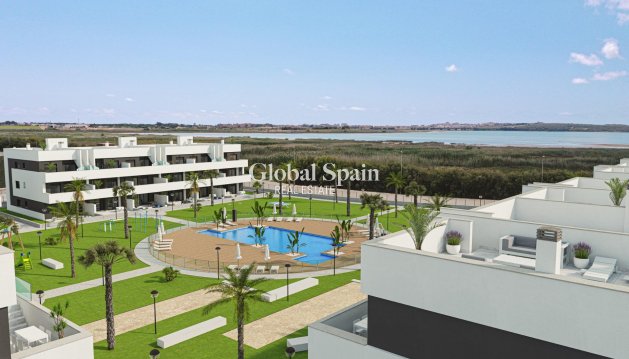 PENTHOUSE - Nowo zbudowane - GUARDAMAR DEL SEGURA -
                EL RASO
