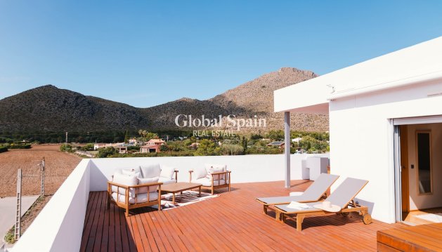 PENTHOUSE - Odsprzedaż - PORT DE POLLENÇA -
                PORT DE POLLENÇA