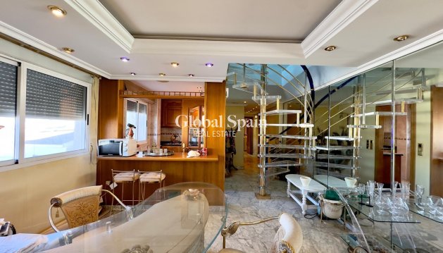 PENTHOUSE - Odsprzedaż - TORREVIEJA -
                Center