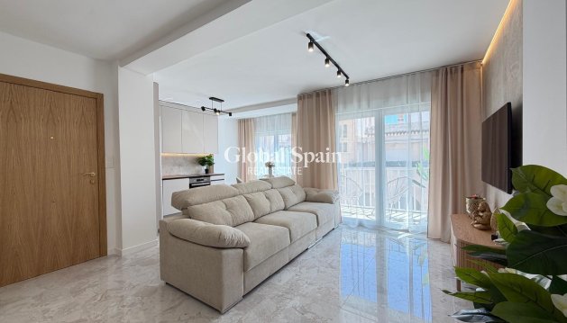 PENTHOUSE - Odsprzedaż - TORREVIEJA -
                Estacion de autobuses