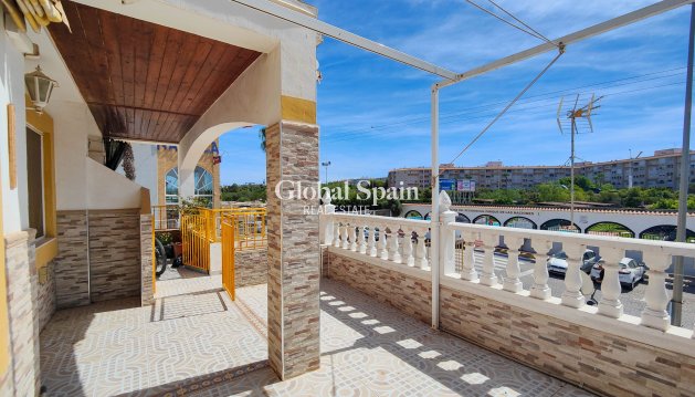 PENTHOUSE - Odsprzedaż - TORREVIEJA -
                